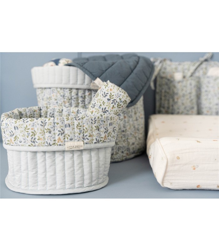 Cesta acolchada pequeña