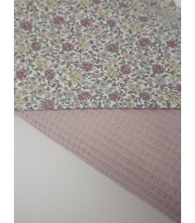 Combinación waffle rosa empolvado y flor Carmen