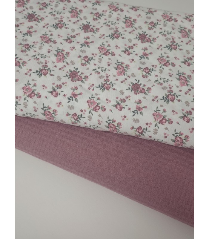 Flor rosa fuerte con arpy rosa fuerte