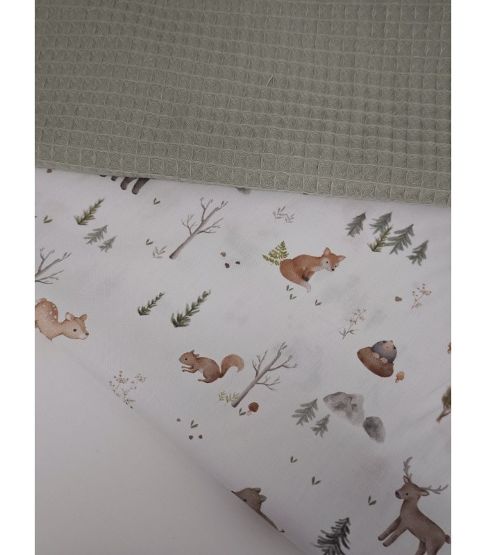 Muñecos de la selva y waffle verde